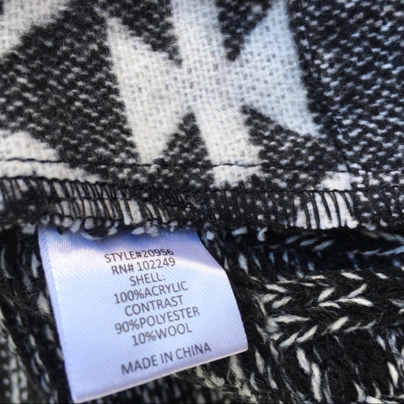 NWT Skies are blue Aztec Wool Gray coat S - Picture 4 of 5